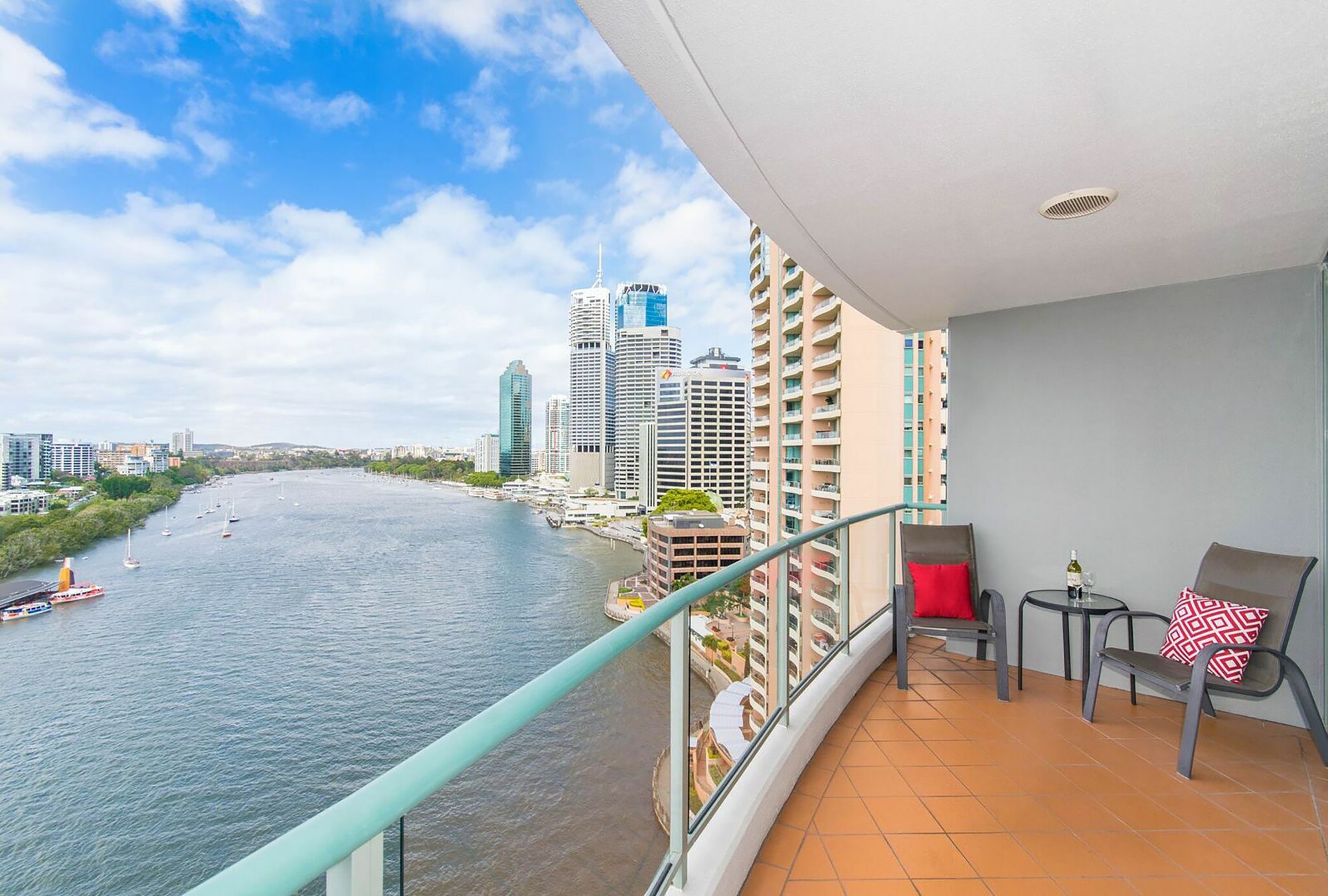 River View Suites In The Heart Of Brisbane Exterior photo
